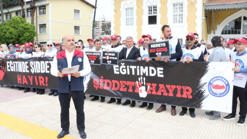 EĞİTİMCİLER TEK SES: ÖLMEYE DEĞİL, ÖĞRETMEYE GELDİK!