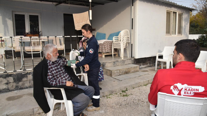 Ceyhan'da bakıma muhtaçların bakımı Belediyeden 