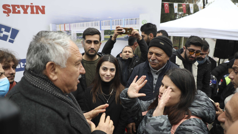 Yaya güvenliğinin sağlanması için yapılacak üst geçidin temeli atıldı