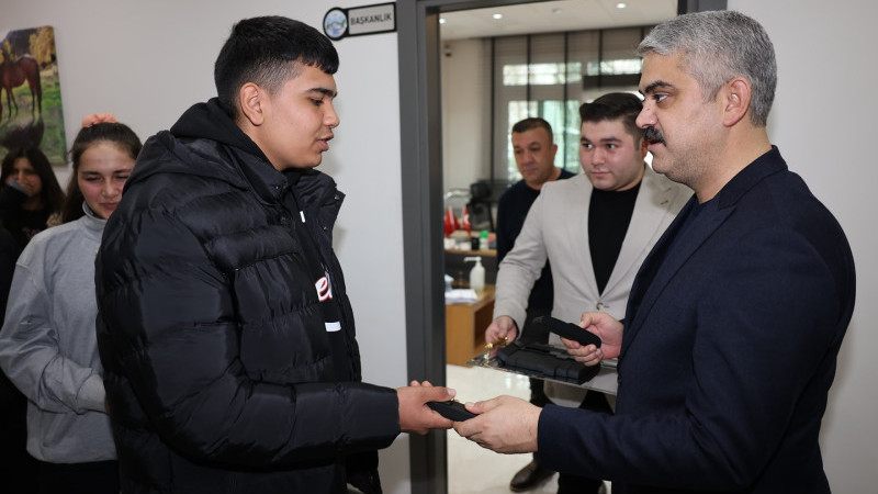 BAŞKAN AVAN’DAN POZANTILI SPORCULARA TAM DESTEK SÖZÜ