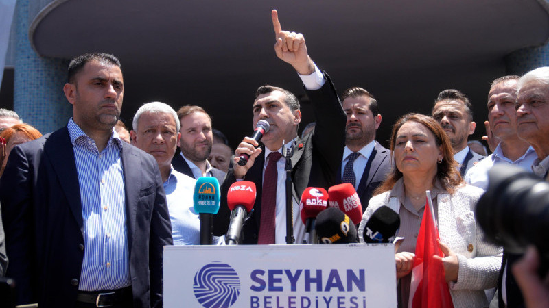 Seyhan ve Ceyhan'da Gözaltı Depremi: CHP Siyasi Operasyon Dedi