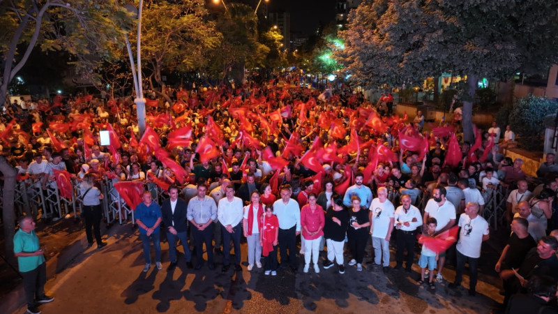 30 Ağustos coşkusu Adana’yı sardı