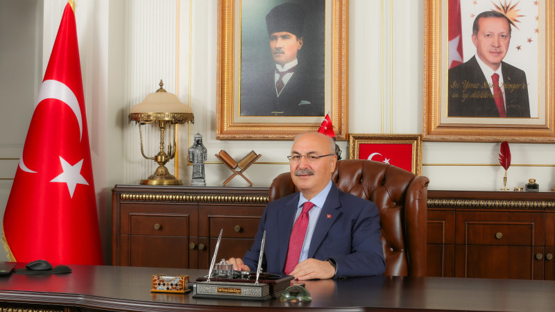 VALİ KÖŞGER “10 ARALIK DÜNYA İNSAN HAKLARI GÜNÜ KUTLU OLSUN” 