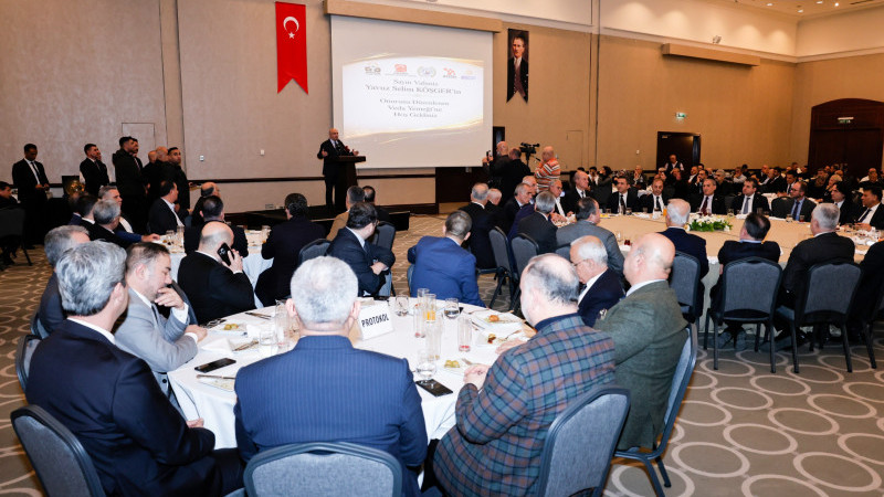 Vali Köşger Adanalılarla Vedalaştı