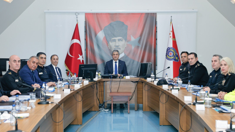 Vali Yavuz,dan İl Emniyet Müdürlüğü'ne ziyaret 