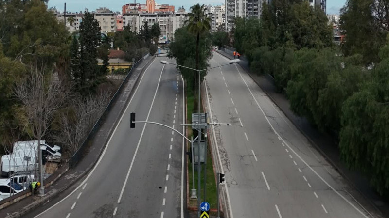 Adana’nın Simgesi Kasım Gülek Köprüsü’ Yıkılıyor