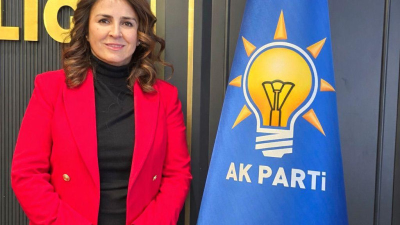 SÖYLEMEZ: Siyasetin Öznesi Kadındır