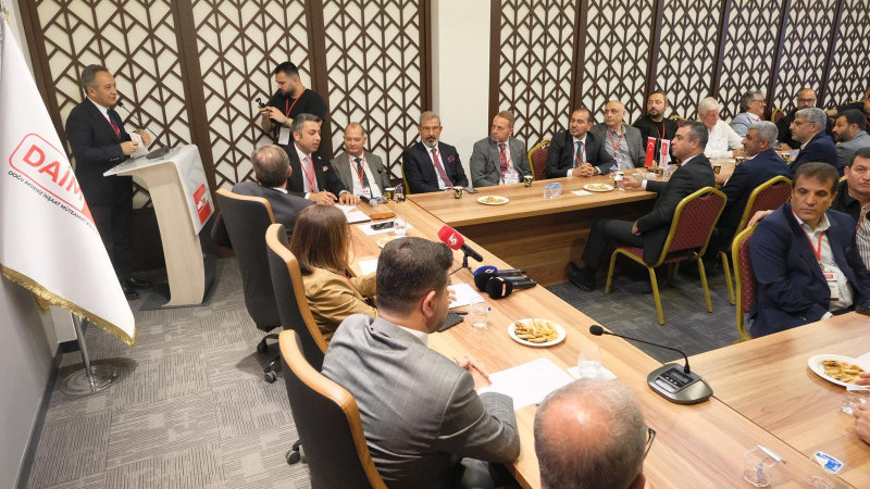 Mustafa Karslıoğlu Güven Tazeledi