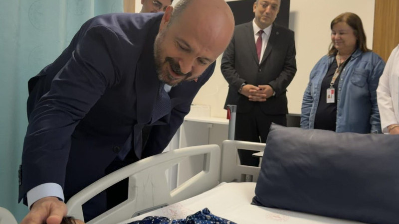 Nacar,'dam Bayramda  Hastane Ziyareti