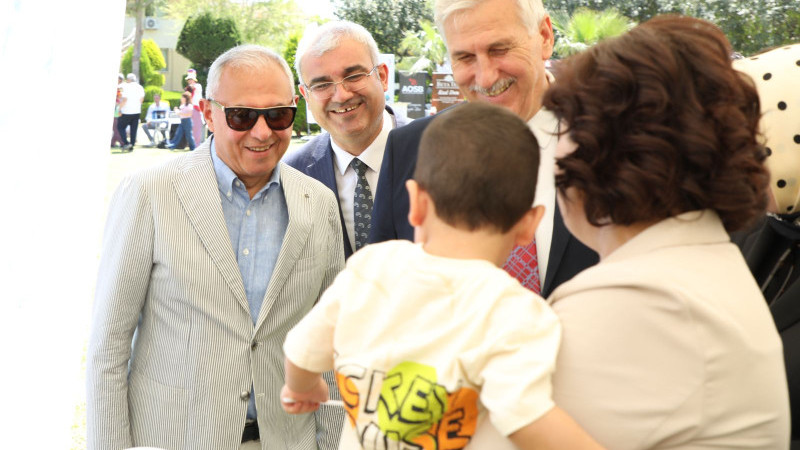 Bir Çocuğun Kalbine Dokunmak Geleceğe Dokunmaktır