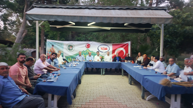 DÜNYA TÜRKMENLER BİRLİĞİ'NDE GÜVEN TAZELENDİ