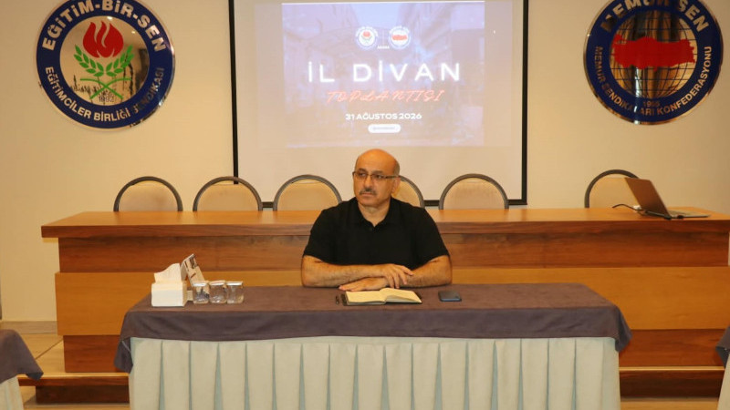 •	EĞİTİM-BİR-SEN ADANA’DA MUSTAFA SARIGEÇİLİ ADAYLIĞINI AÇIKLADI
